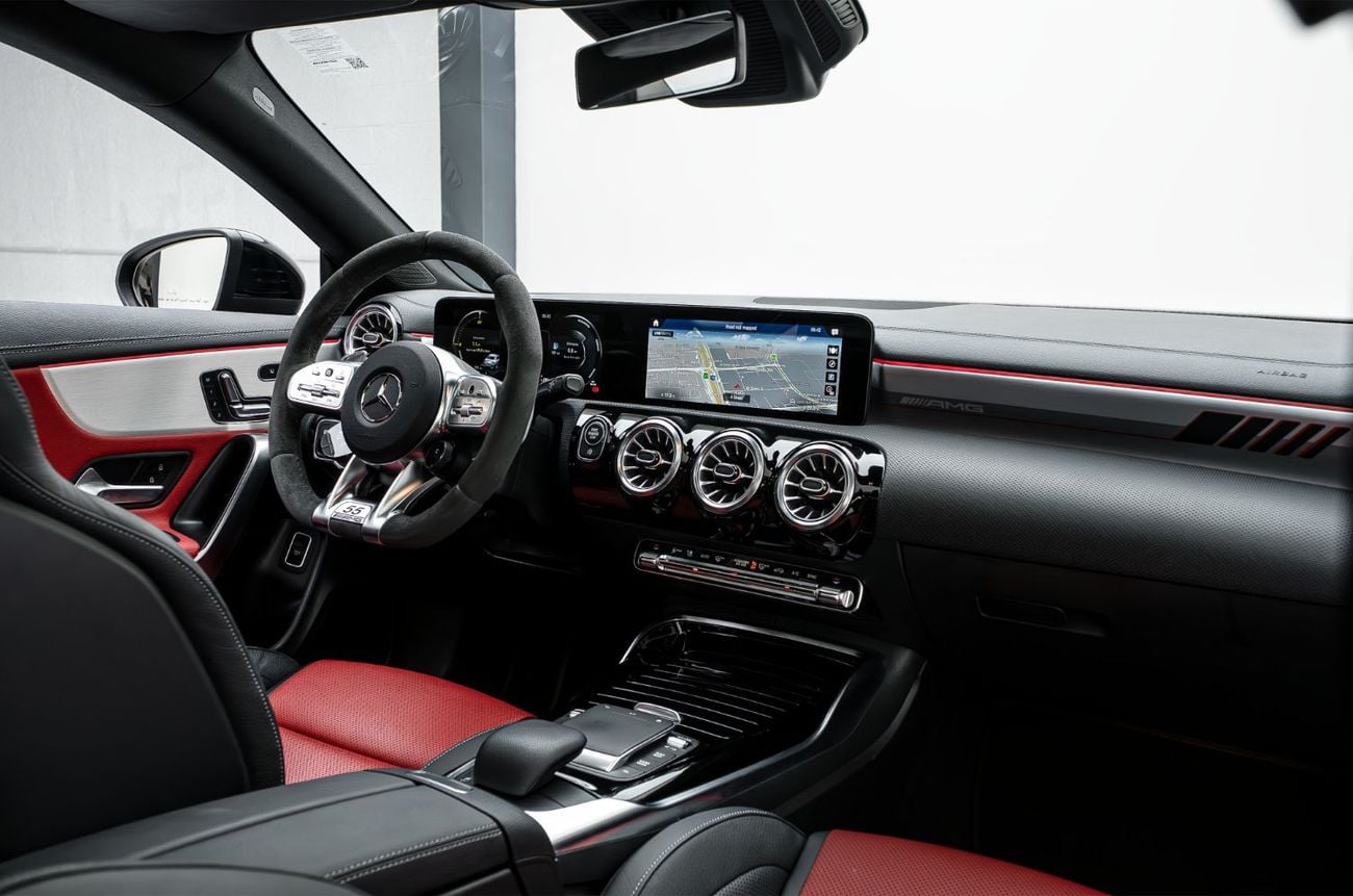 Mercedes Benz CLA35 AMG 4M PREMIUM PLUS