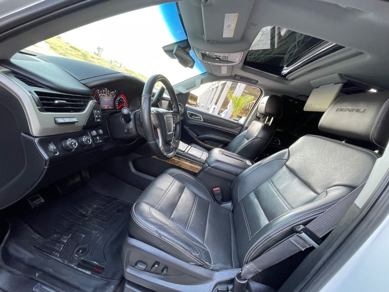 جي أم سي يوكون Denali 6.2L (8 Seater)