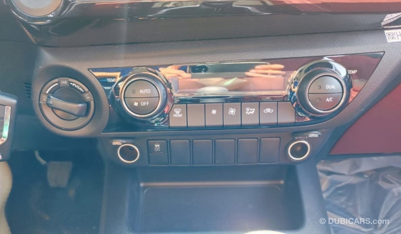 Toyota Hilux S GLX Hilux 2.4L Diesel, V4, 2022, Double Cab, 4x4.