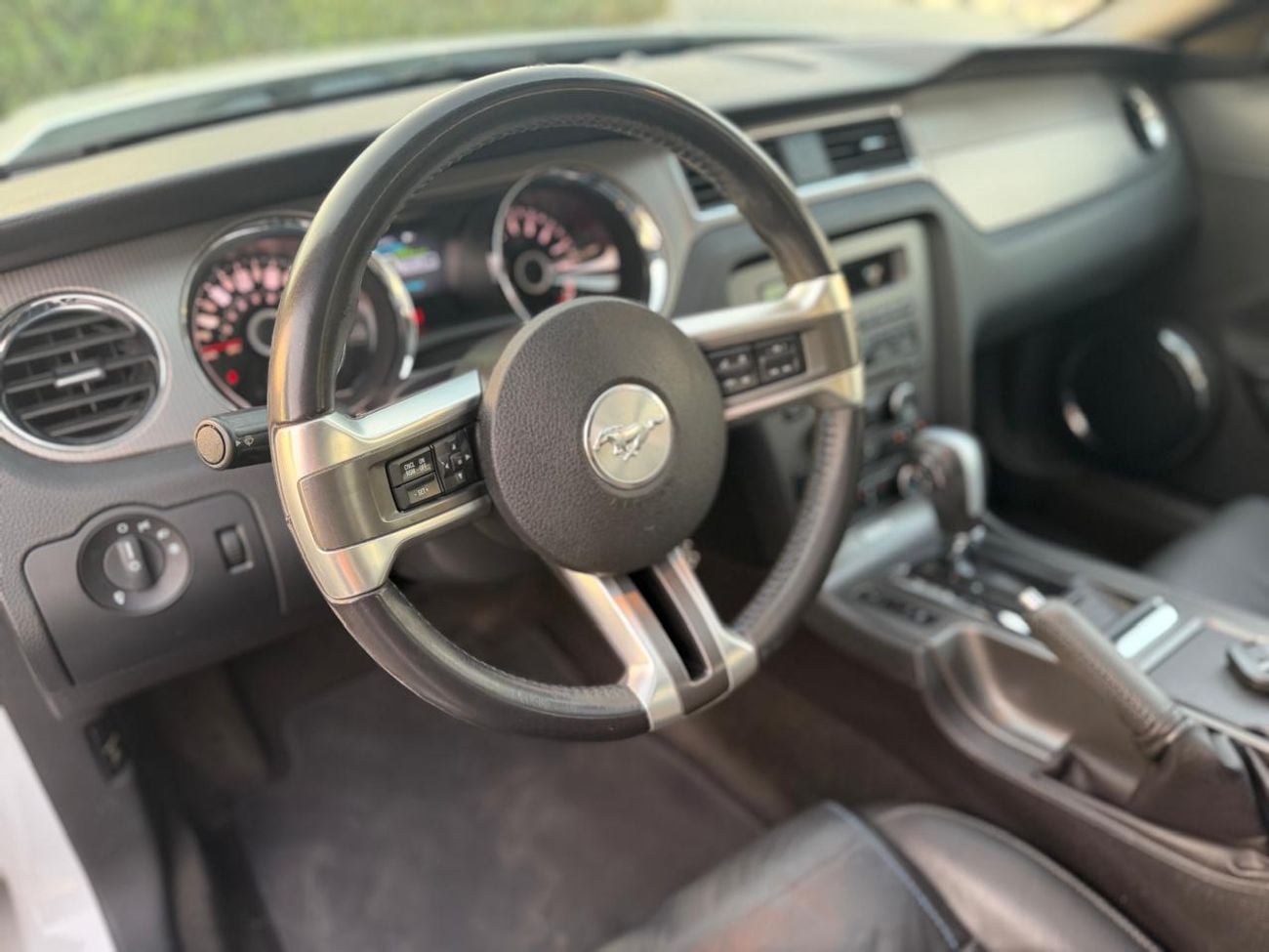 Ford Mustang PREMIUM Ford Mustang GT Premium V8 5.0L 2014 GCC Specs Full Service History Original Paint