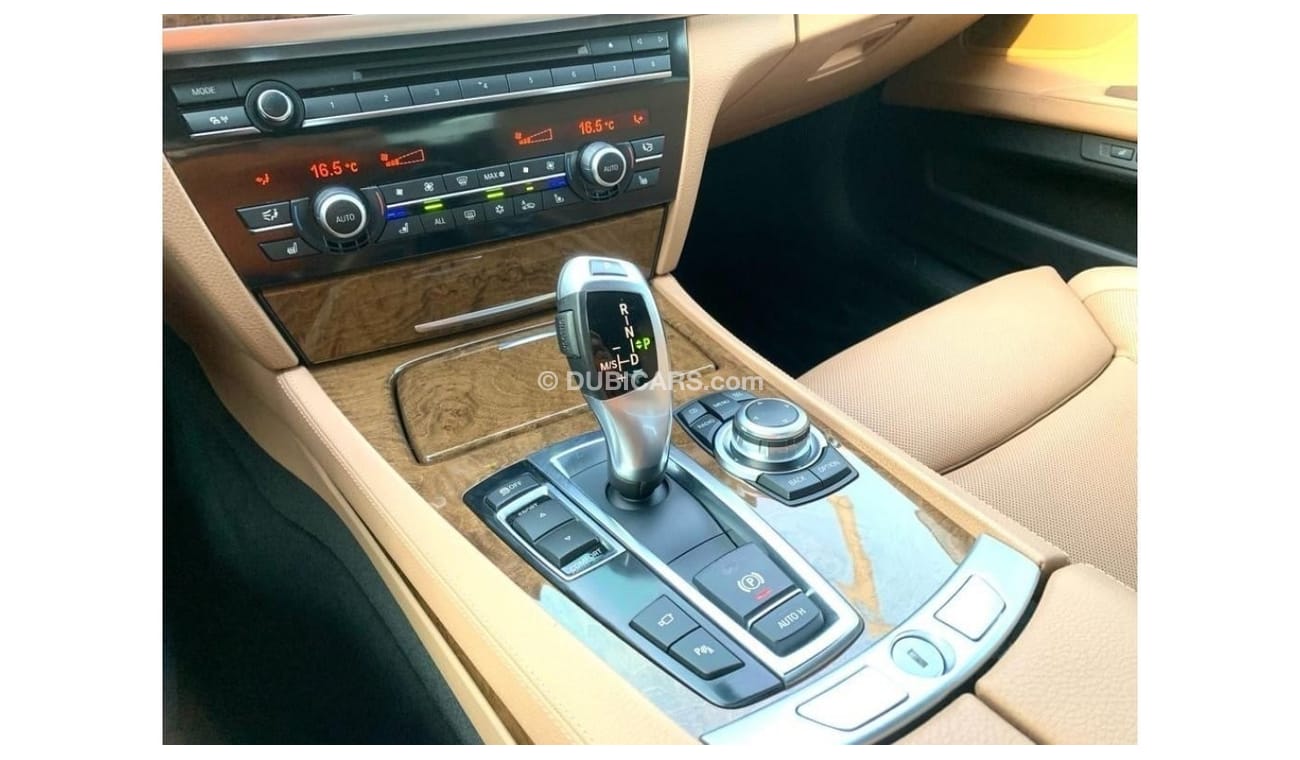 بي أم دبليو 750Li اكسكلوسيف