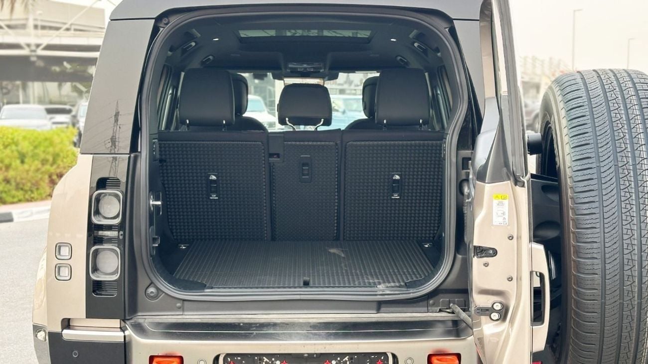 لاند روفر ديفندر P400 110 X-Dynamic HSE 3.0L (5 Seater)