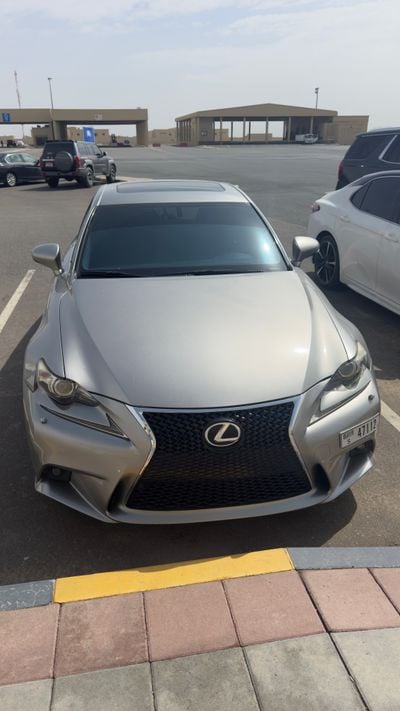 لكزس IS 350 F SPORT PLATINUM