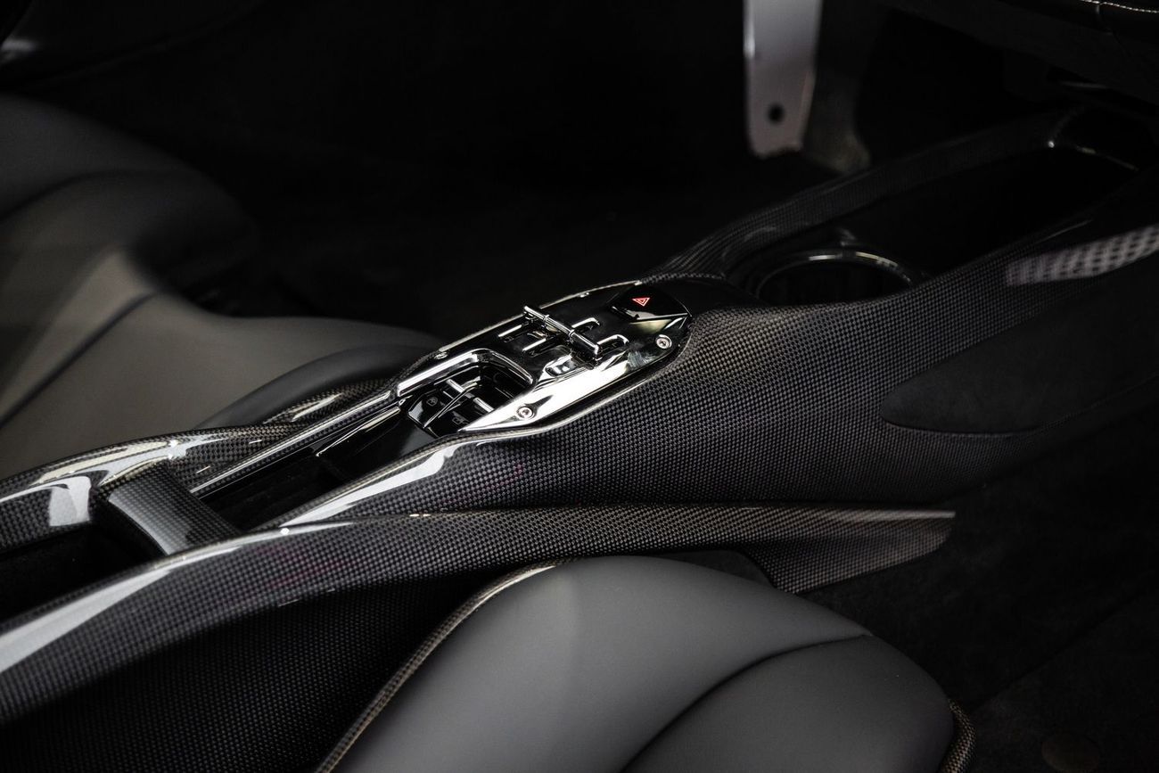 Ferrari SF90 Stradale ASSETTO FIORANO