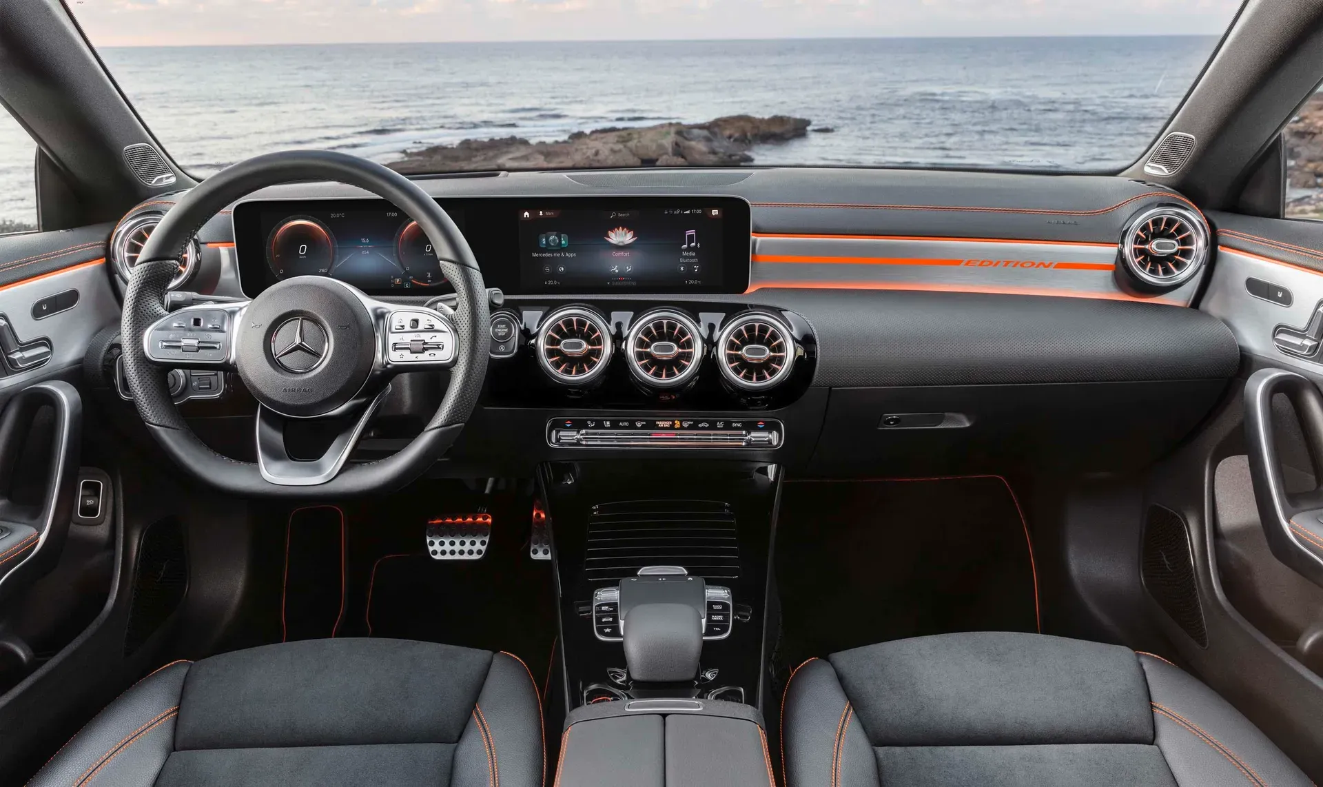 مرسيدس بنز CLA 260 interior - Cockpit