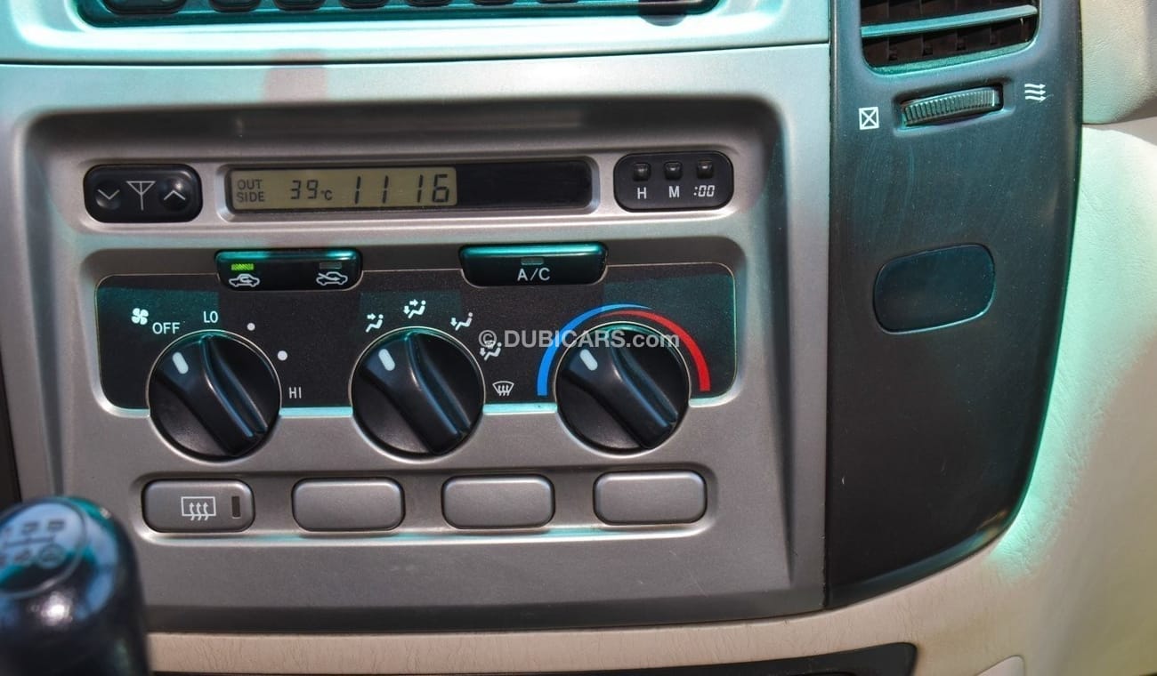 Toyota Land Cruiser GXR V6