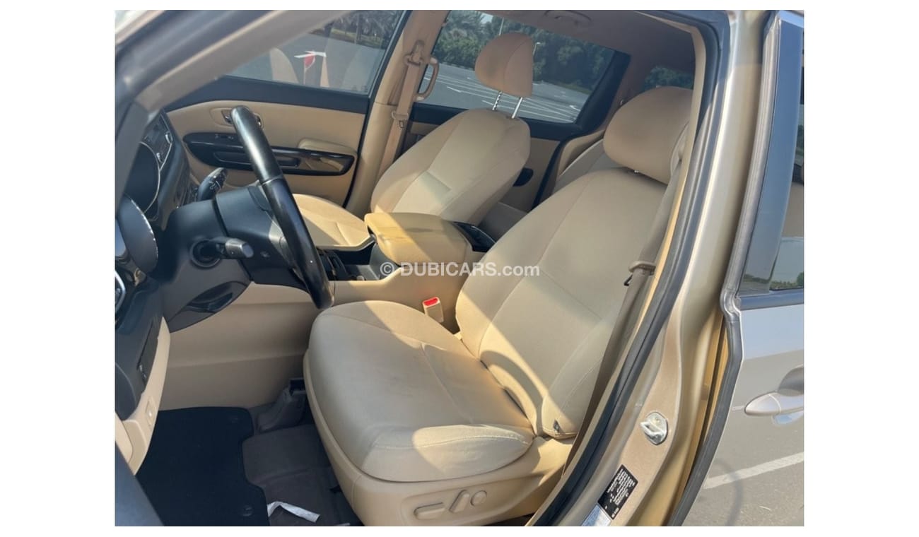 Kia Carnival Kia Carnival   MODEL 2016 Excellent Conditio  (GCC- SPEC)  VERY GOOD CONDITION