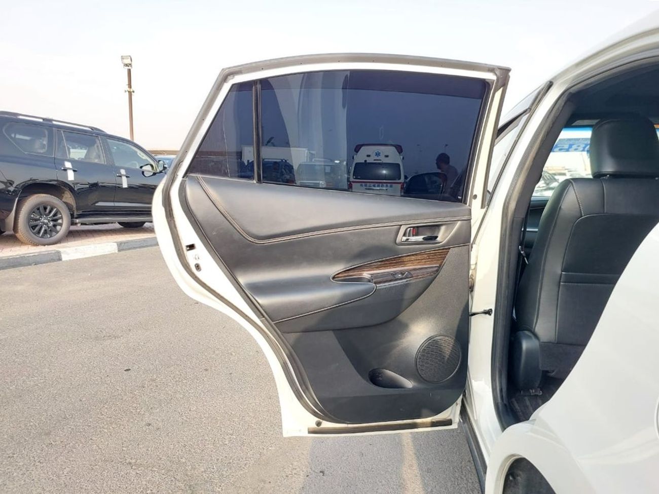 Toyota Harrier TOYOTA HARRIER SUV RHD 2015 MODEL 2.0 L PETROL AUTOMATIC(PM49946)