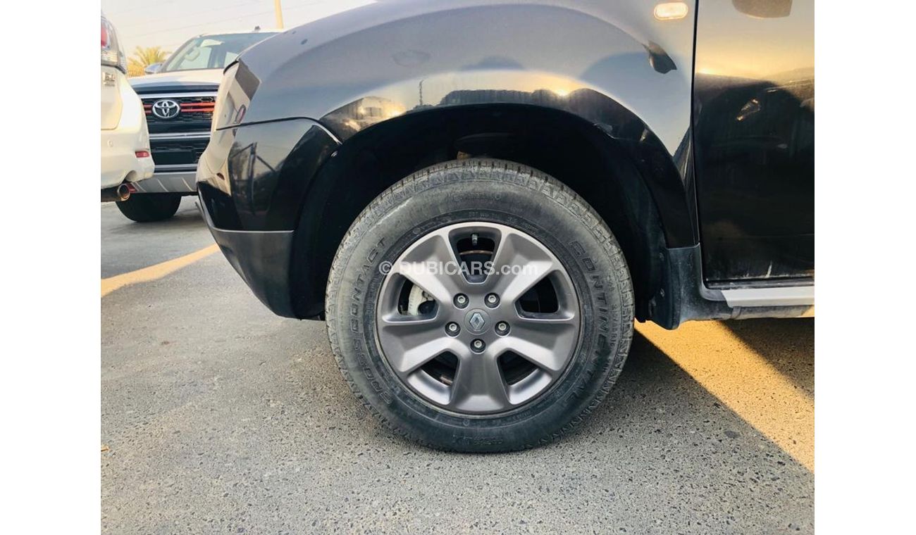 رينو داستر 2.0L LEATHER SEATS + DVD + REAR CAMERA + MP3 INTERFACE