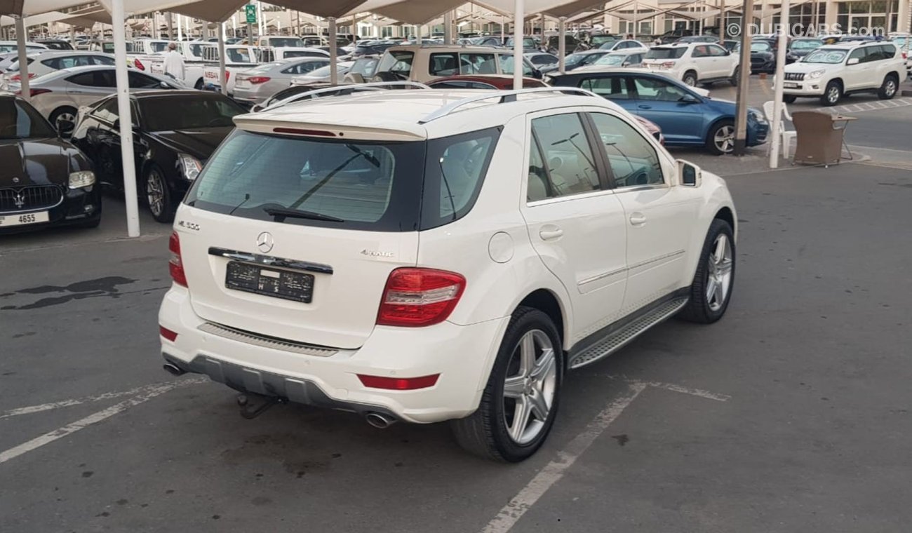 Mercedes-Benz ML 350 Mercedes Benz ML350 model 2011 GCC car prefect condition full option low mileage