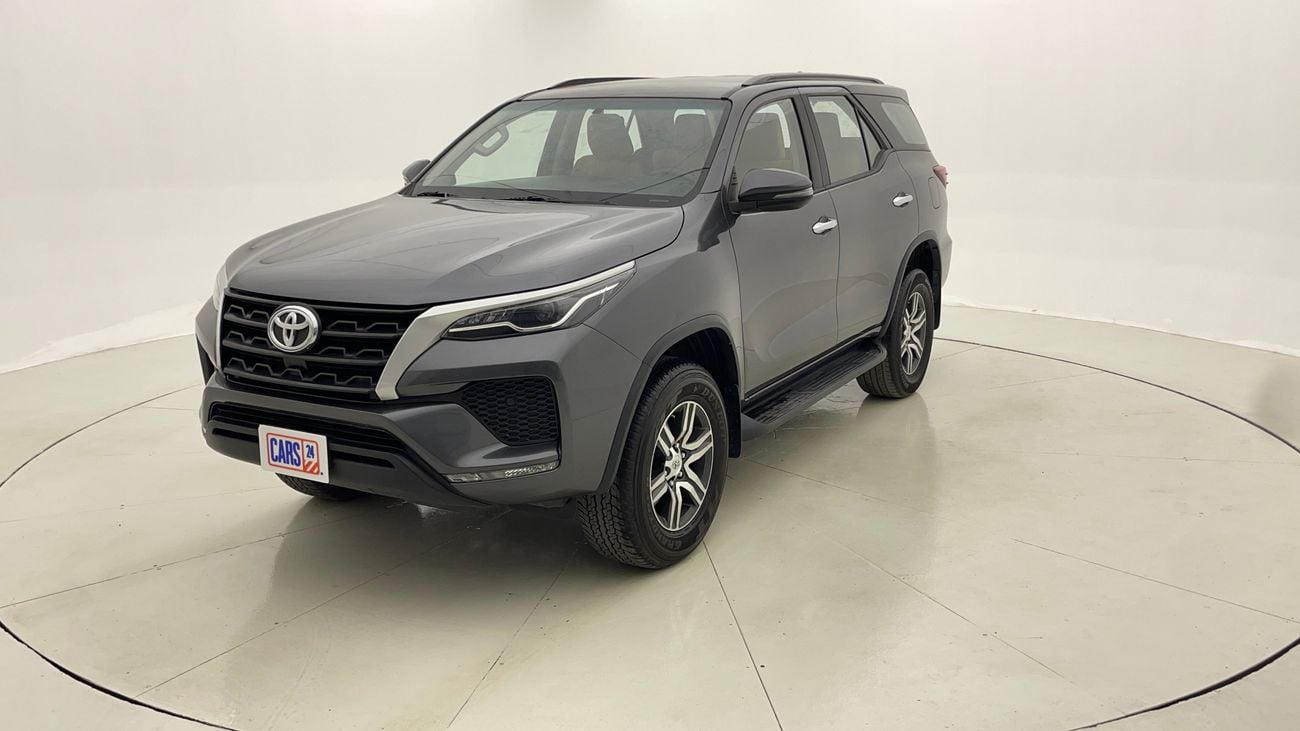 تويوتا فورتونر EXR 2.7 | بدون دفعة مقدمة | اختبار القيادة في المنزل