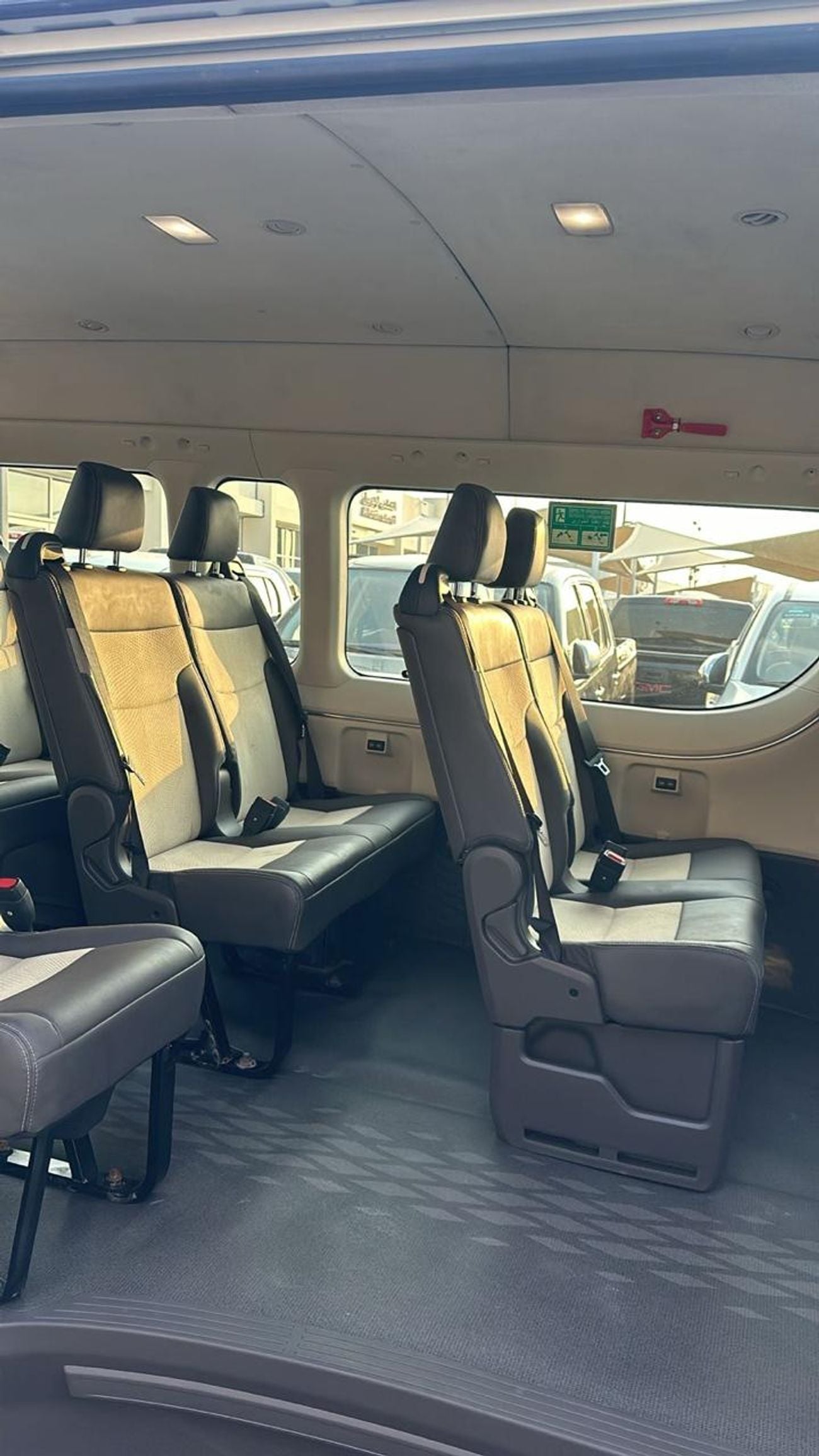 Toyota Hiace Diesel Engine ,2.8 Liter ,Left Hand Drive ,Automatic