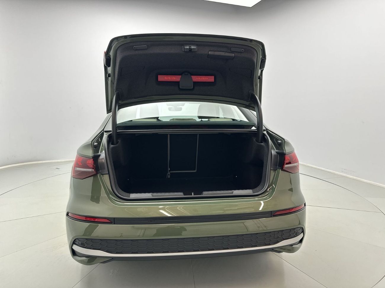 أودي A3 Sedan Advanced 35 TFSI 150hp Progress (Ref# 17505) EXCLUSIVE RAMADAN OFFER