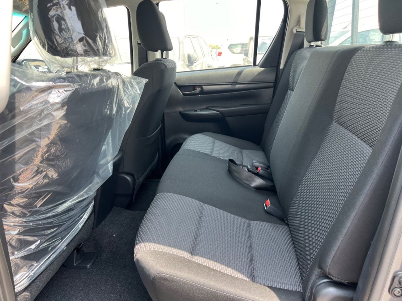 Toyota Hilux TOYOTA HILUX 2.4 DIESEL 4WD 4DOORS 2024