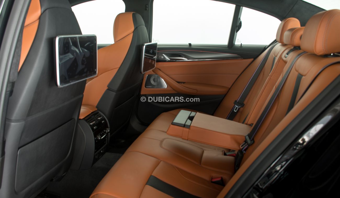 بي أم دبليو M5 Sedan