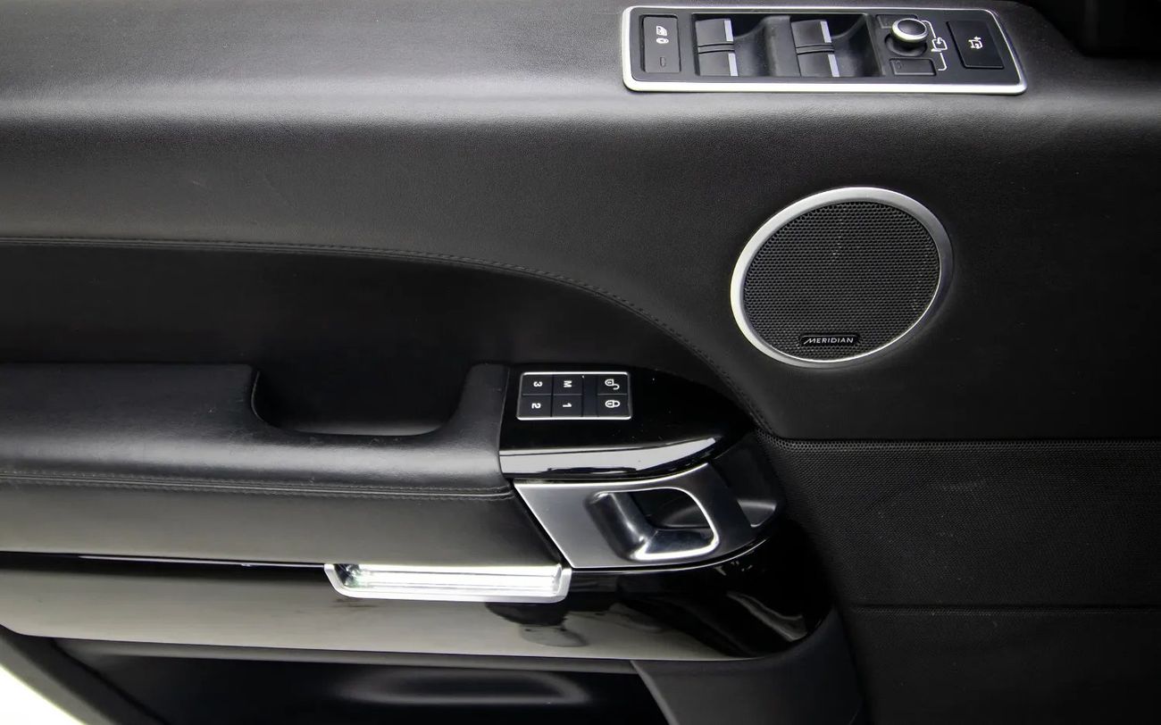 لاند روفر رينج روفر Vogue SE Supercharged - GCC Spec