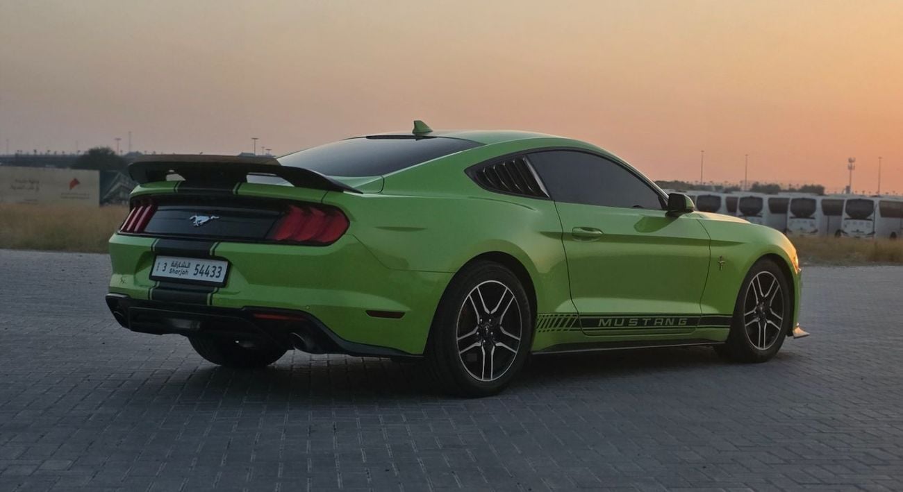 Ford Mustang STD