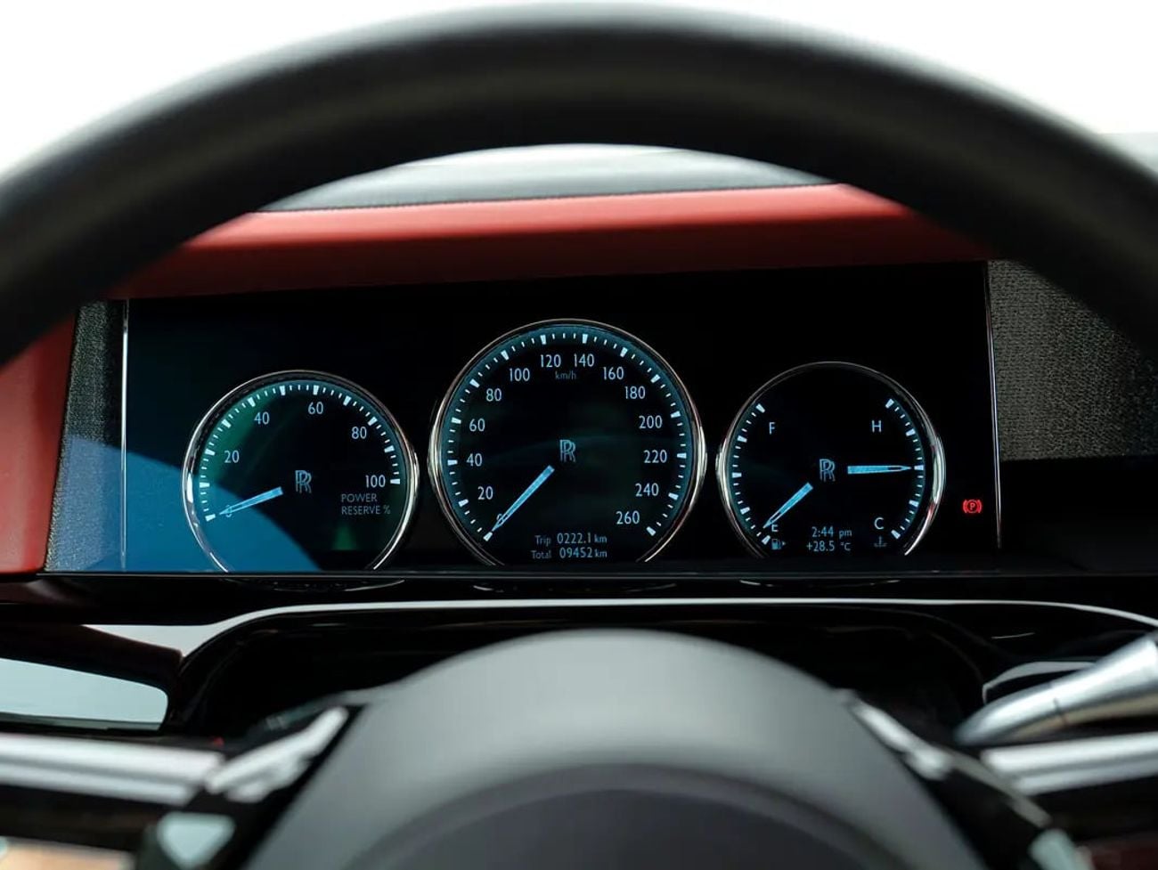 رولز رويس فانتوم GCC Spec | Bespoke Red Interior I SWB