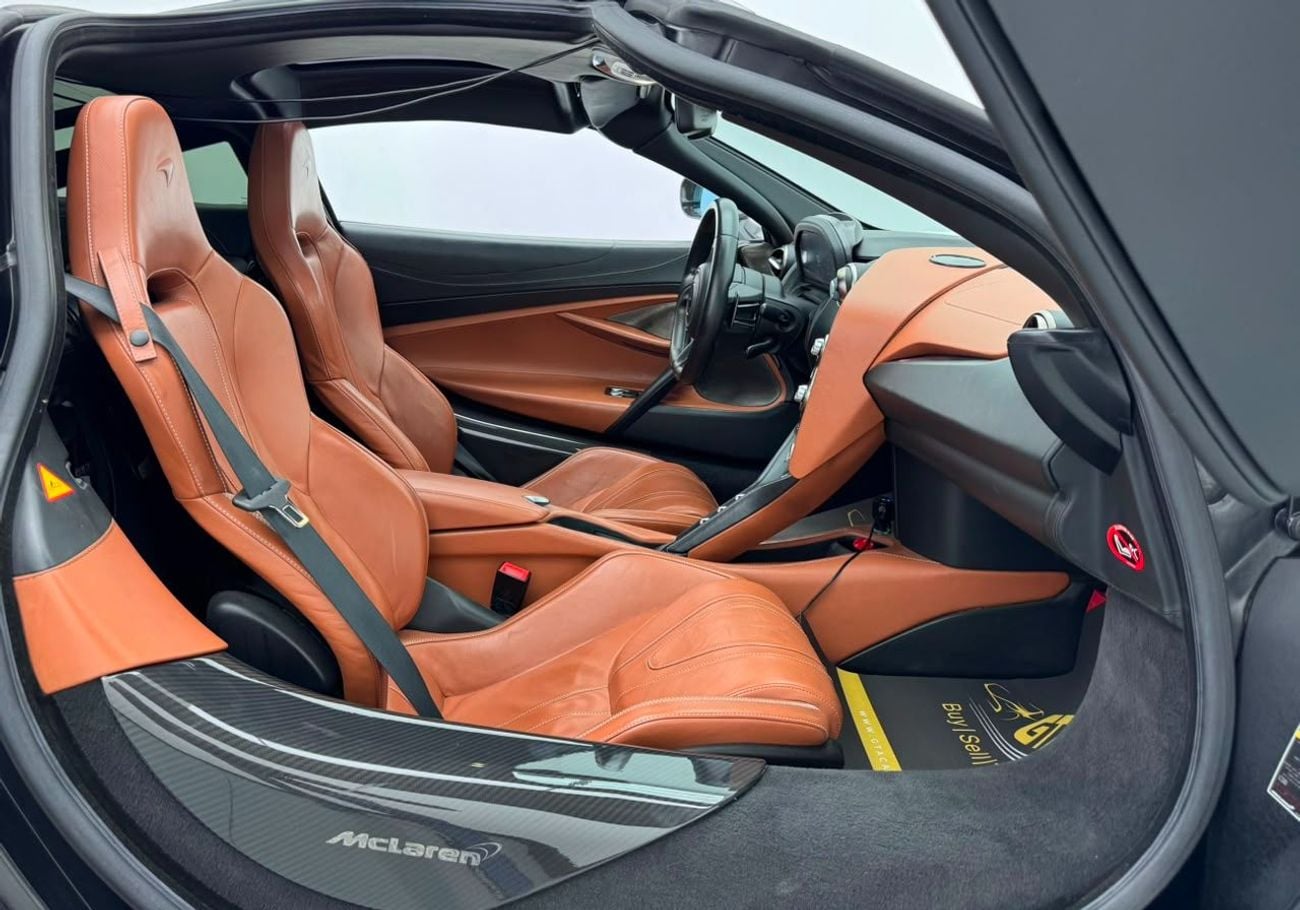 McLaren 720S 2018 McLaren 720s Luxury, Full Service History, Excellent Condition, GCC