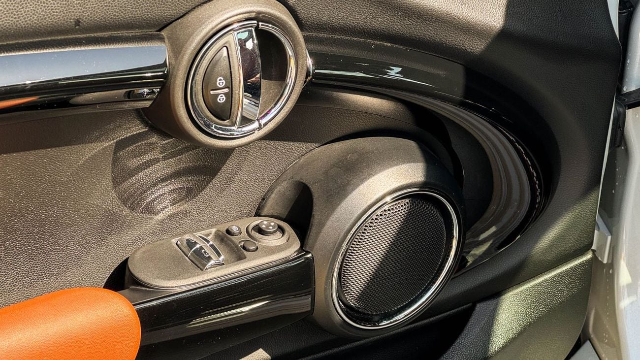 ميني كوبر إس JCW Kit 2022 Full Service History GCC Low Mileage 2.0L Turbo 4 Cylinders