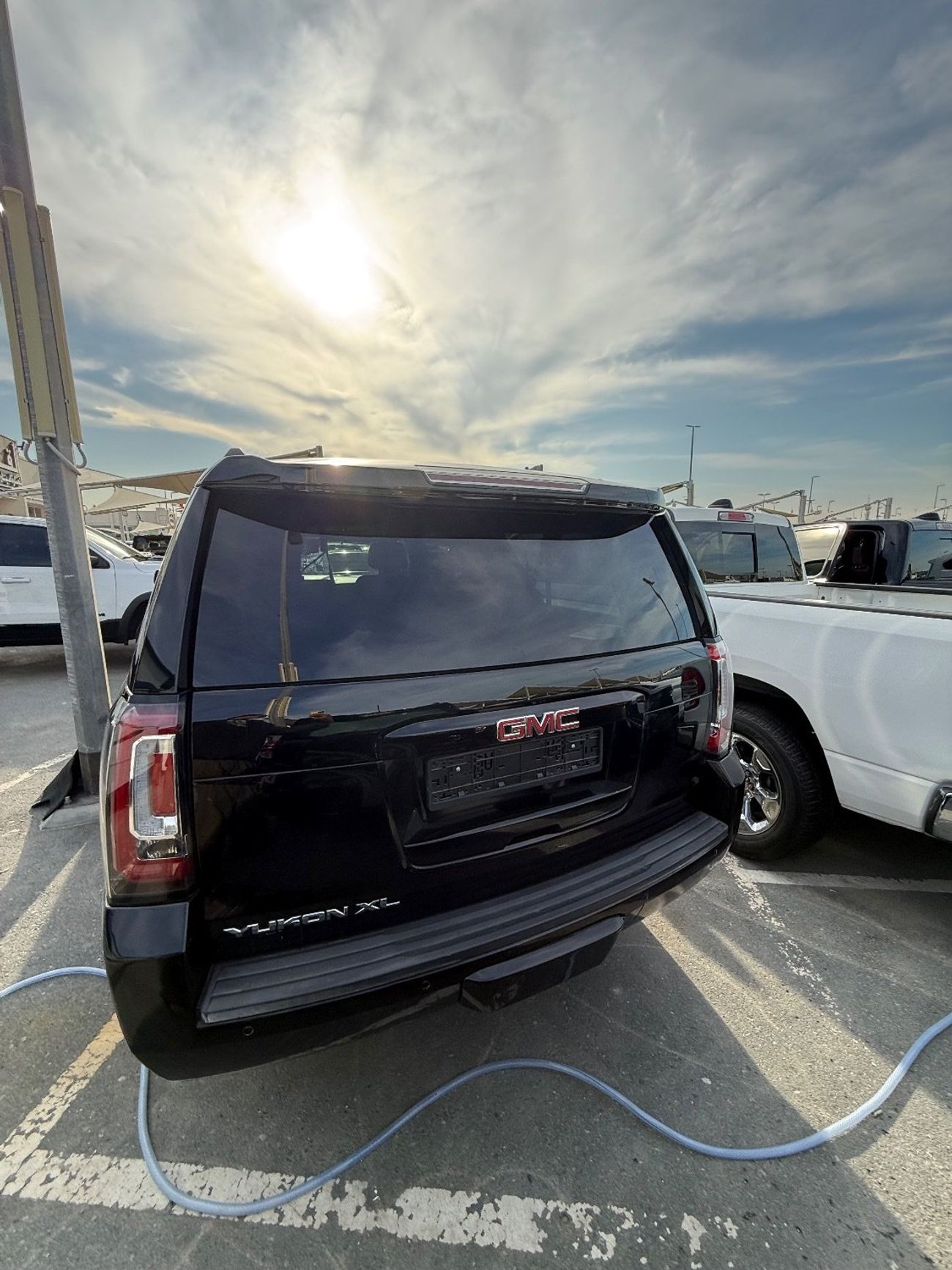 جي أم سي يوكون XL Denali 6.2L (8 Seater)