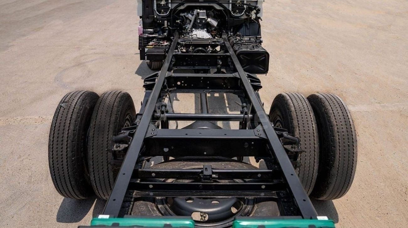 Mitsubishi Fuso Canter (LHD) MITSUBISHI FUSO CANTER 4.2D MT MY2025-WHITE