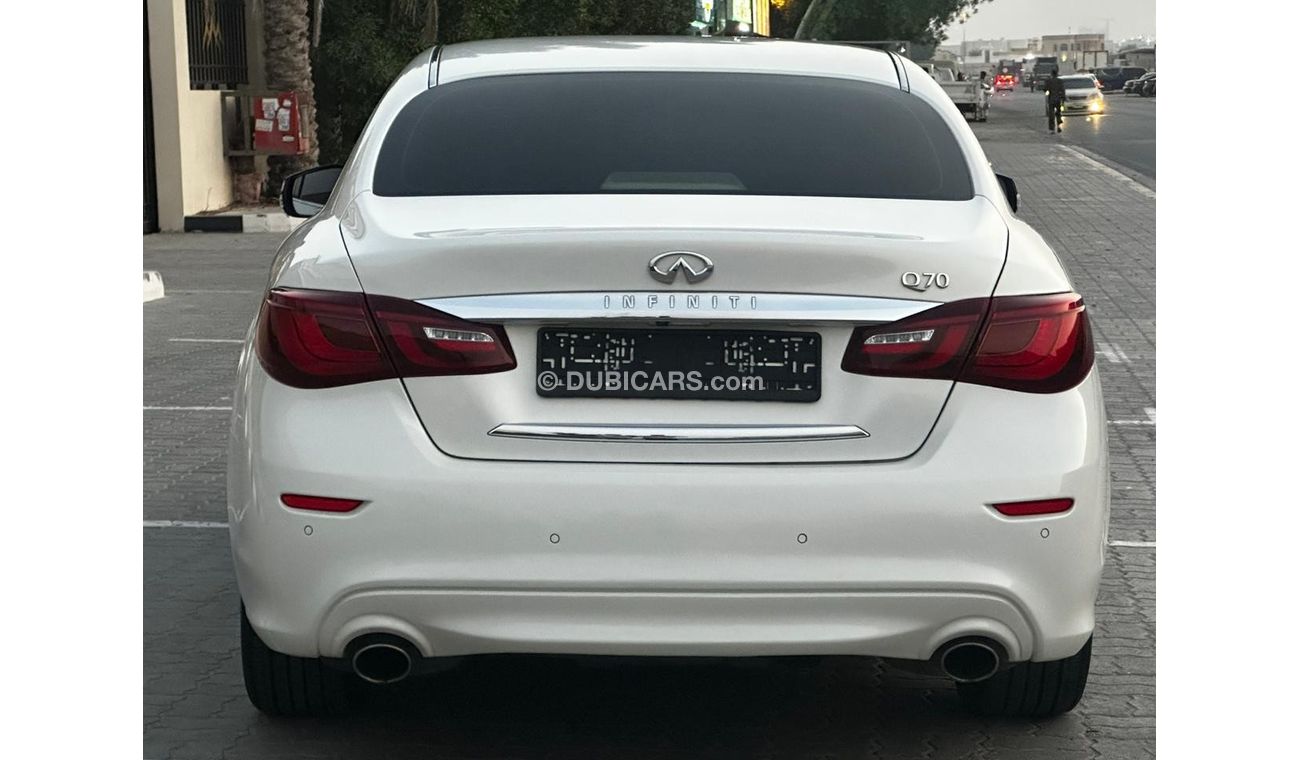 إنفينيتي Q70 سبورت