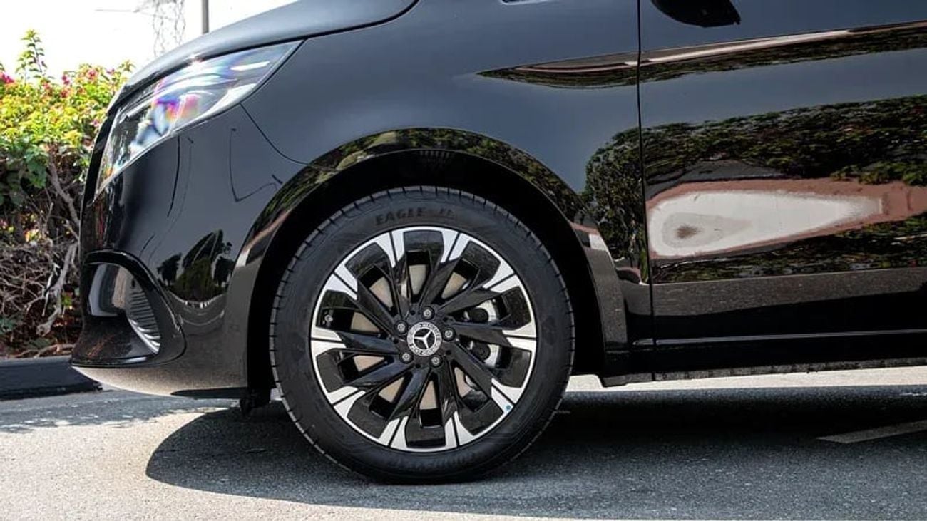 مرسيدس بنز V 300 Avantgarde Plus Extra Long | 2025 | GCC Specs | with 2 Years Agency Warranty