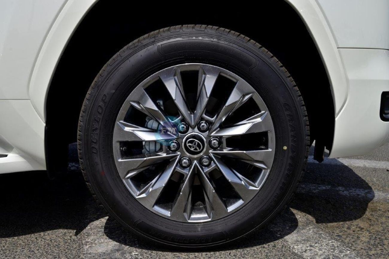 Toyota Land Cruiser 300 GXR V6 4.0L Petrol Automatic