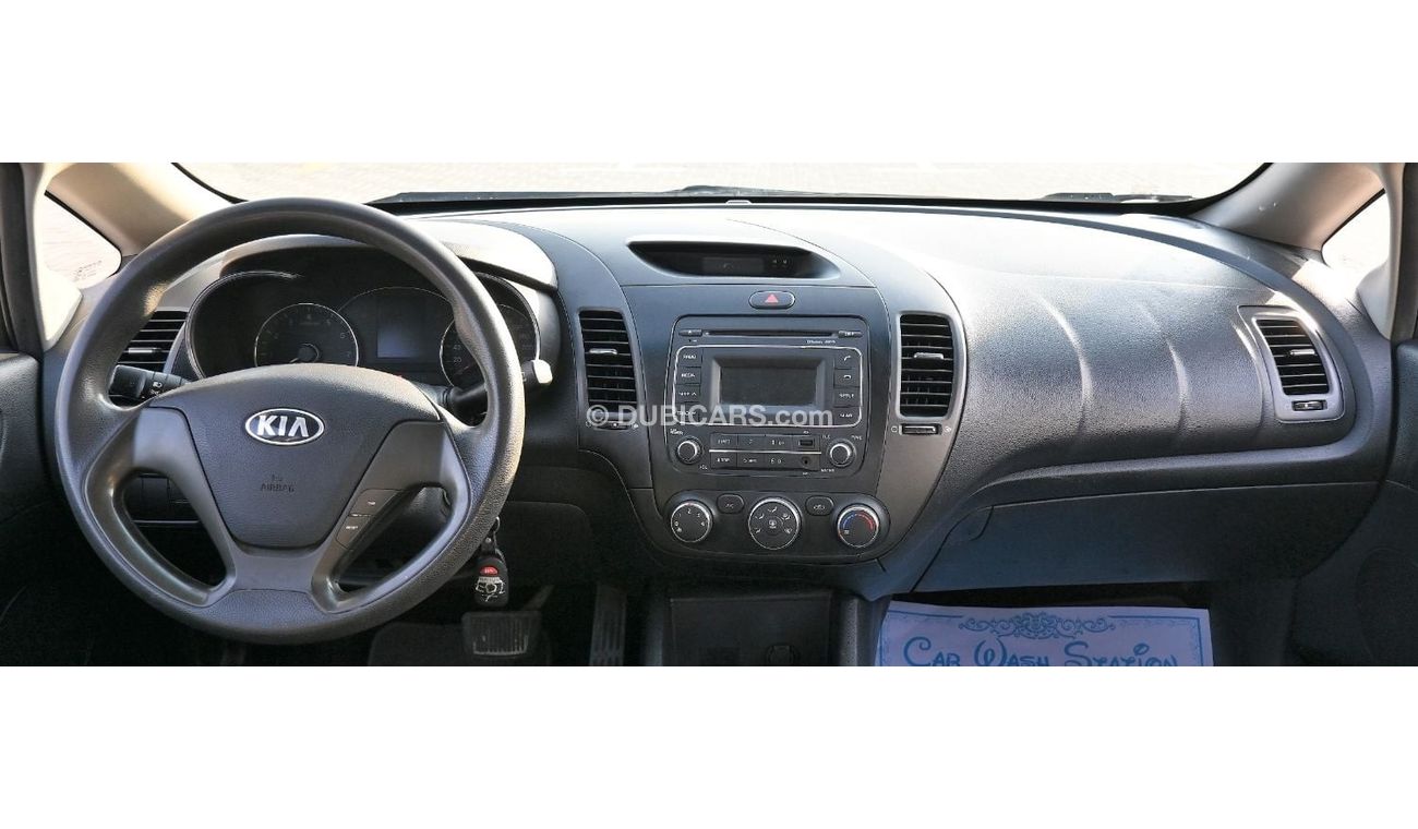 كيا سيراتو خليجي بحالة ممتازة بدون حوادث 1.6