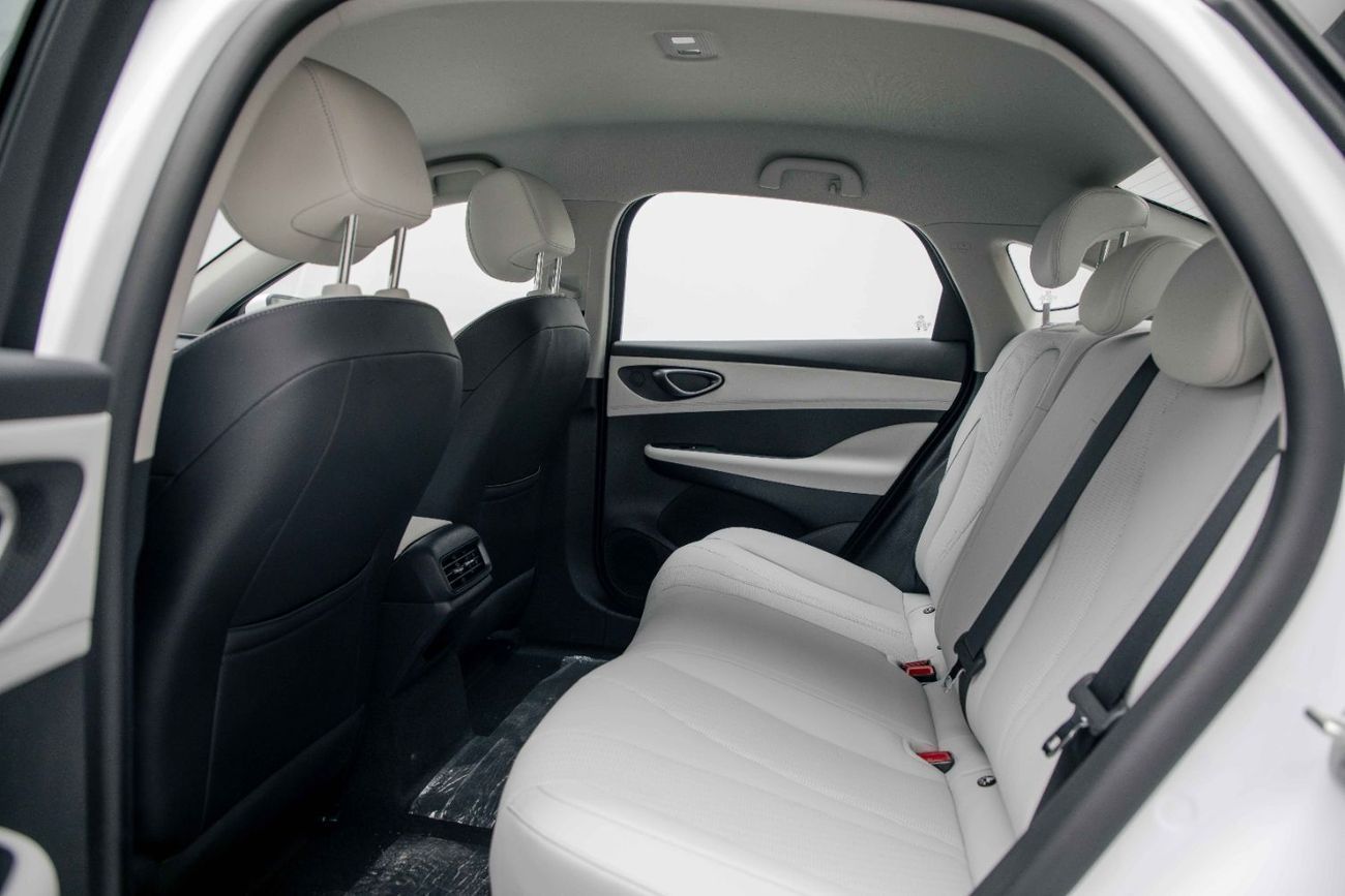 بي واي دي سيل ID Luxury 1.5L- White Inside Grey | Export Only