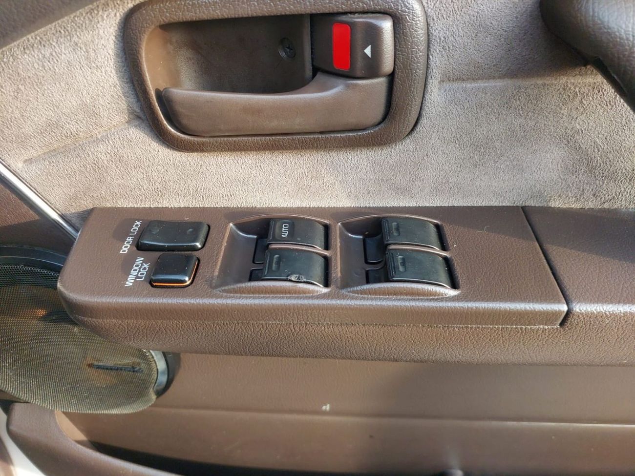 Toyota Land Cruiser TOYOTA LAND CRUISER SUV RHD 1994 MODEL 4.1 L DIESEL AUTOMATIC(PM47559)