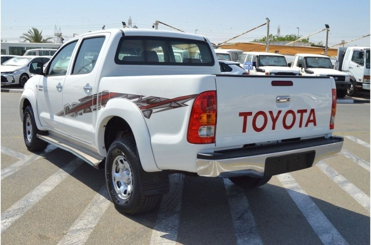 Toyota Hilux Clean car left drive