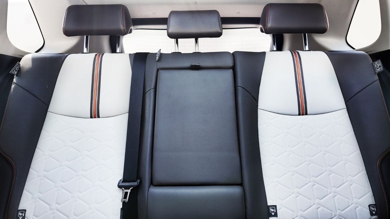 Toyota RAV4 VXR 2.5L VXR | 4X4 2.5L | Agency Warranty | Complete Service History | Zero Downpayment Support