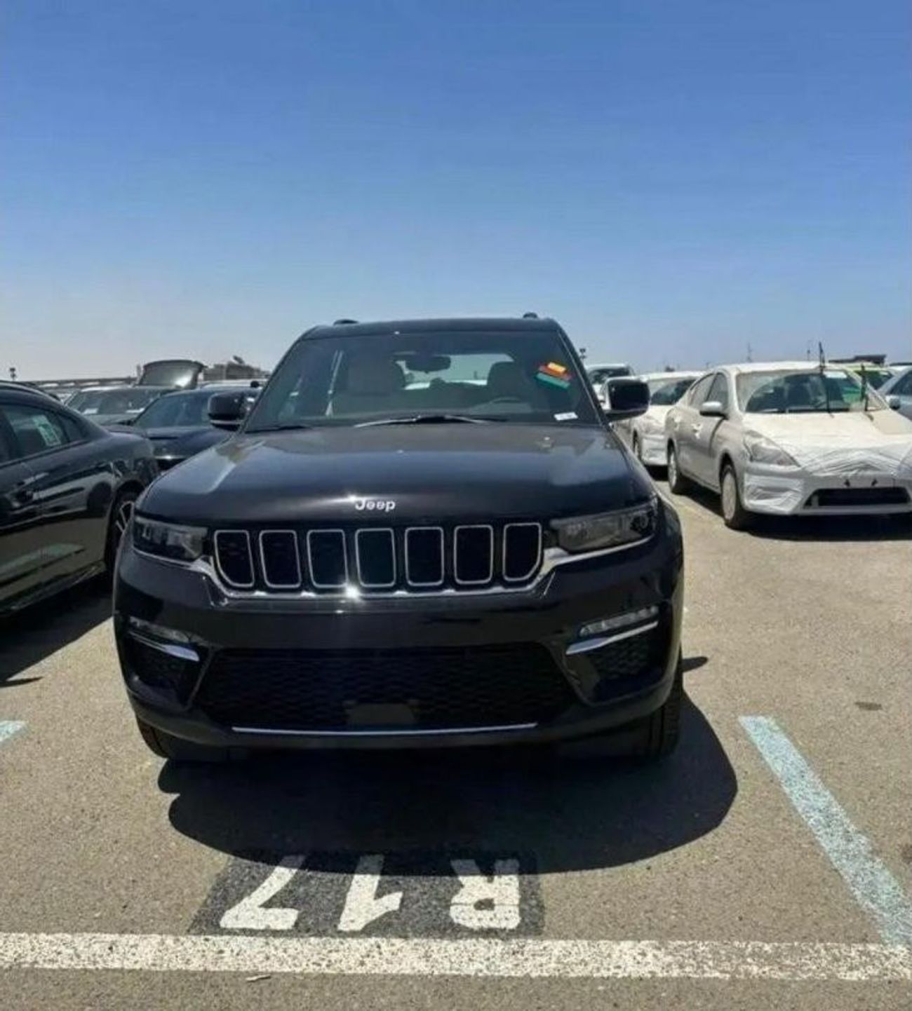 جيب شيروكي 2023 Jeep Cherokee 3.6L 4X4 Petrol 6Cyl Automatic 8 shifts  Zero KM