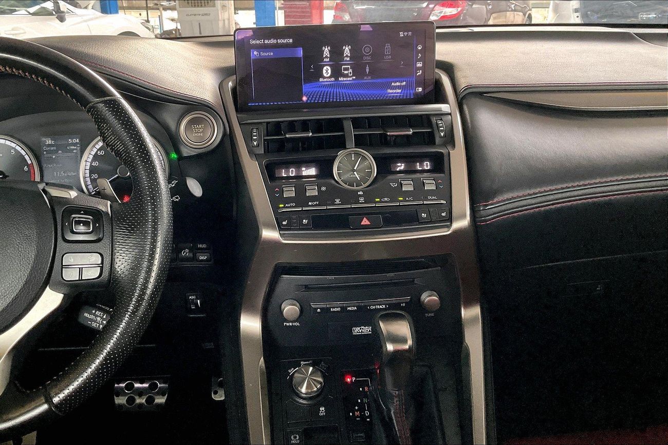 لكزس NX 300 F Sport Platinum | شامل الضمان | 0 ﺪﻔﻋﺓ ﺃﻮﻟﻯ