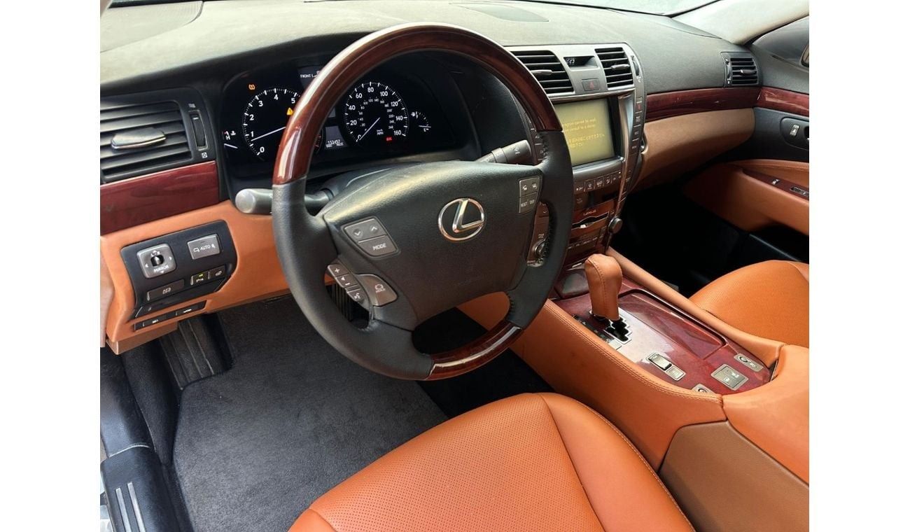 Lexus LS460