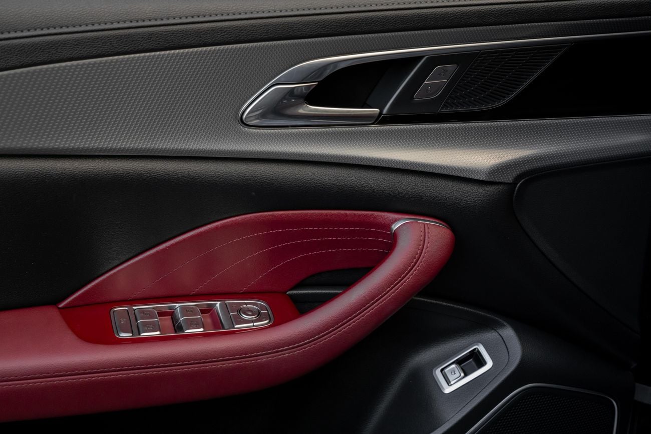 HONGQI Ousado Ousado Flagship | 1,332 P.M | 0% Downpayment | Excellent Condition!