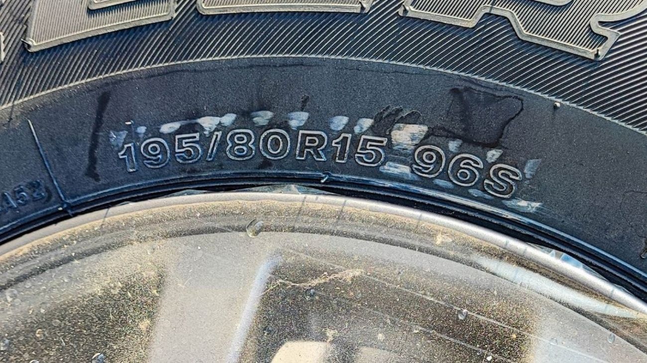 Suzuki Jimny SUZUKI JIMNY 1.5L GL SLDA WITH ALLOY WHEEL AT