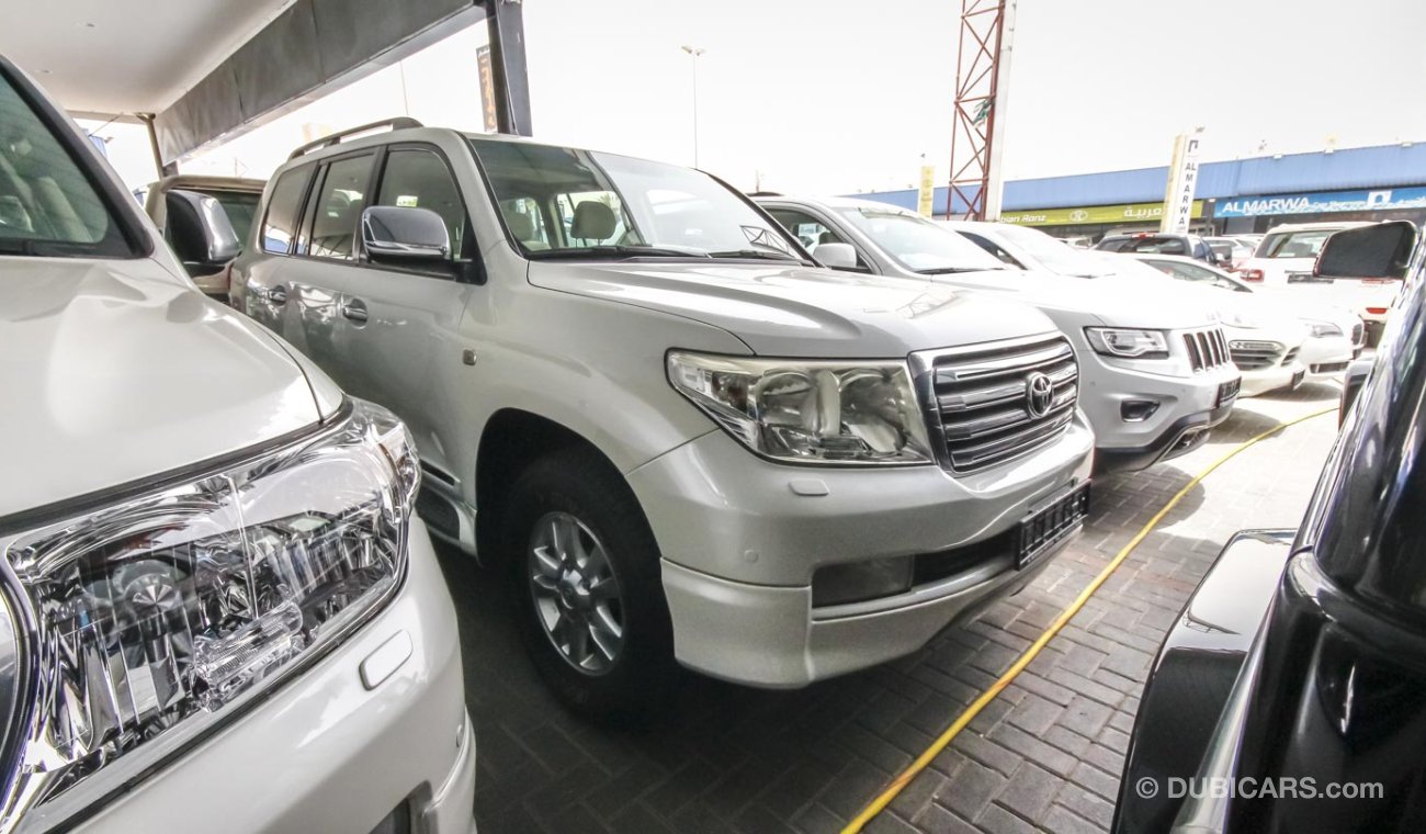 Toyota Land Cruiser GXR V6