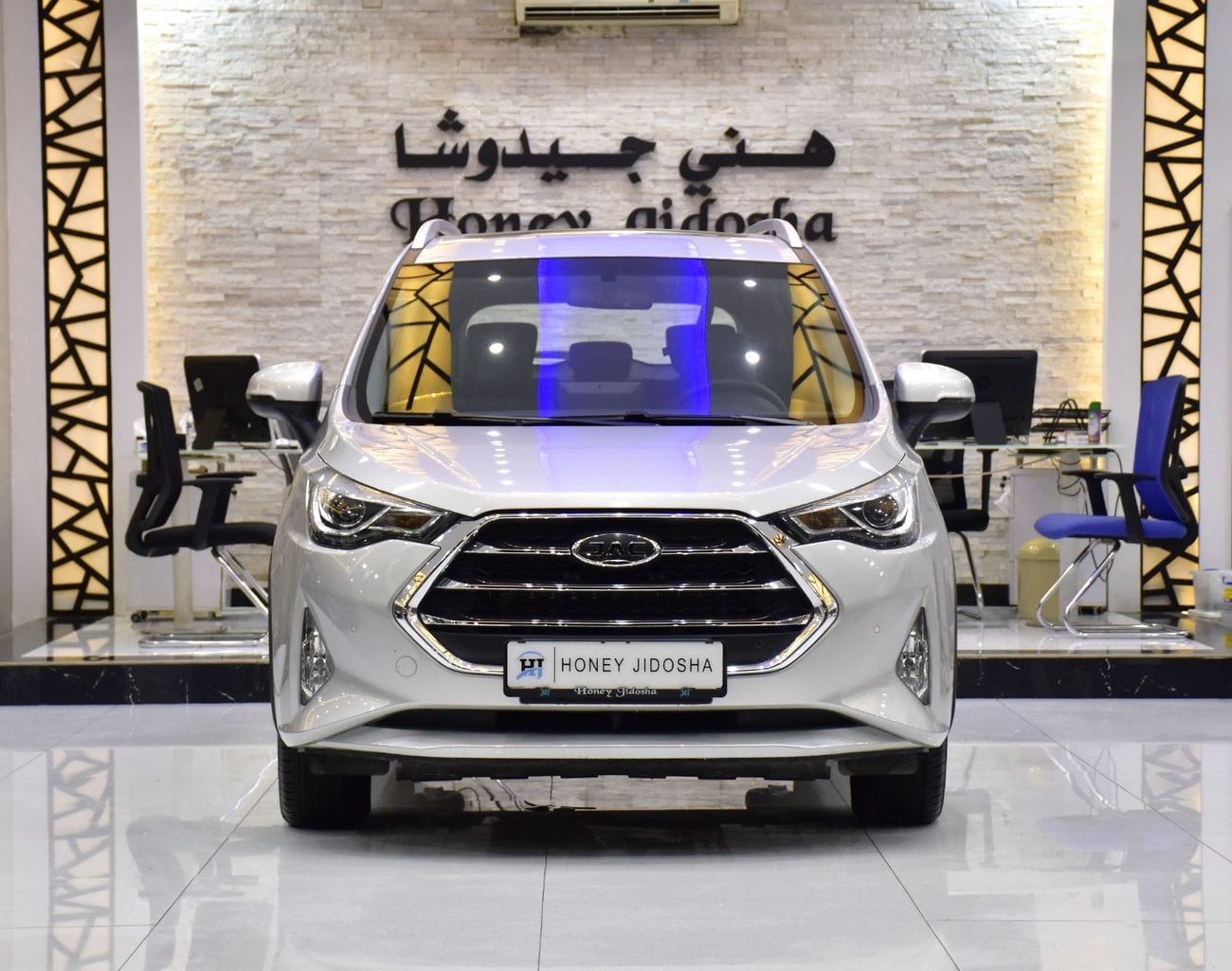 جاك S3 STANDARD عرض ممتاز لسيارة جاكوار S3 (موديل 2019) باللون الفضي بمواصفات خليجية