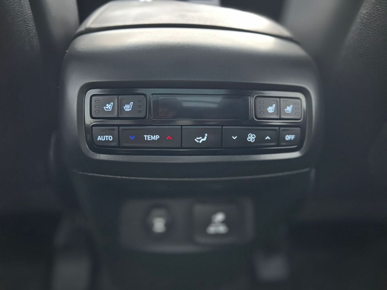هيونداي باليساد 2022  Hyundai Palisade Calligraphy Edition Full Option Panoramic View - 360* 5 CAM - HUD - 3.8L  V6