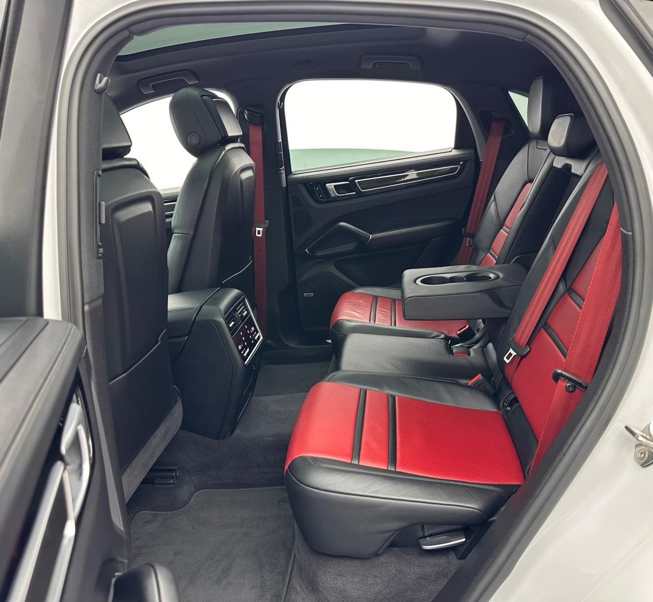 Porsche Cayenne S 2.9L (440 HP) 2020 Porsche Cayenne S Coupe, 1 Year Warranty Unlimited Km, Porsche Full Service His