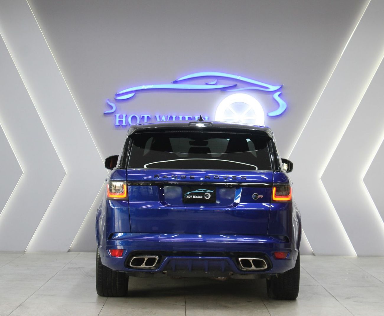 Land Rover Range Rover Sport SVR 5.0L (550 HP)