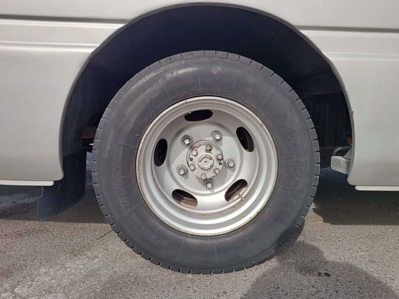 نيسان سيفيليان NISSAN CIVILIAN BUS RHD 2003 MODEL 4.1 L DIESEL AUTOMATIC(PM20603)