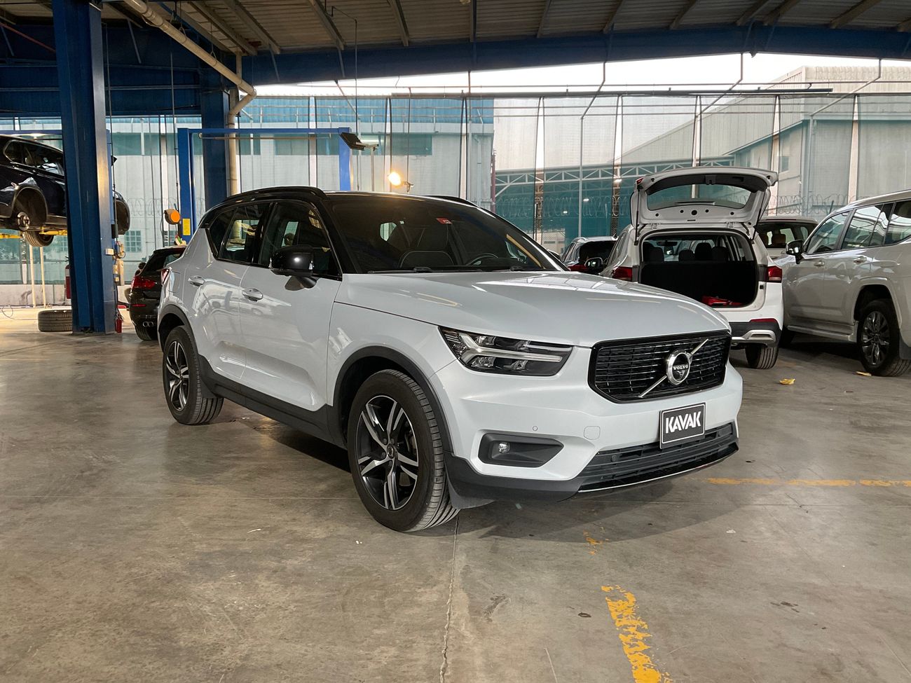 Volvo XC40 T5 R Design | Guaranteed Warranty | 0 Down Payment