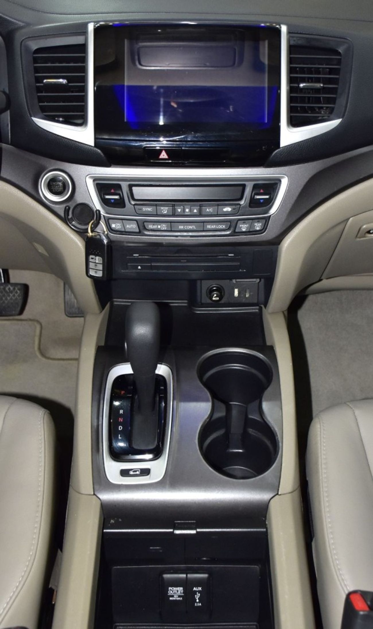 Honda Pilot Honda Pilot AWD ( 2017 Model ) in Black Color GCC Specs