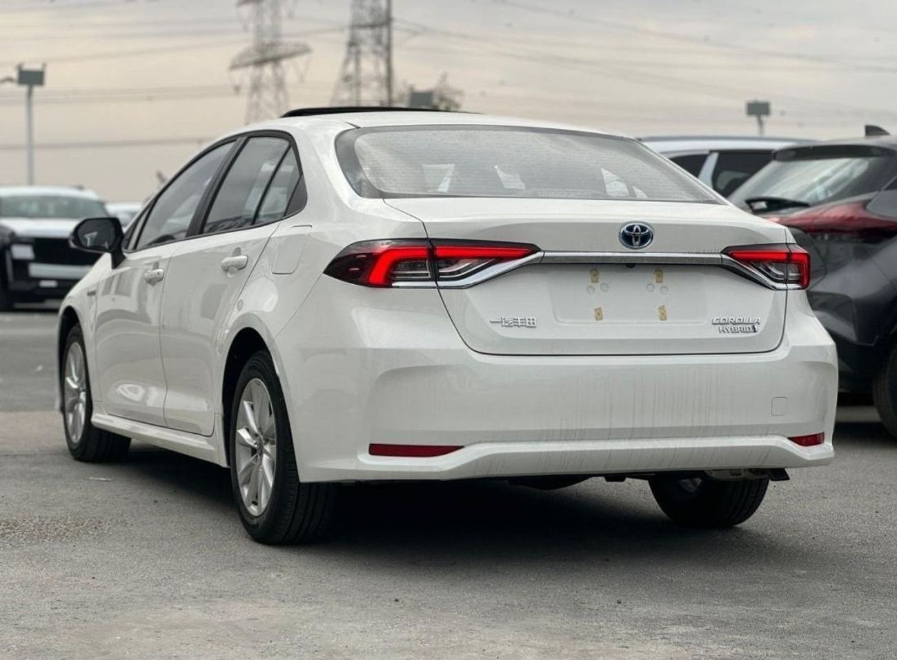 تويوتا كورولا 1.8 L hybrid  2024  Sunroof  Cross control  Audio control  China spec