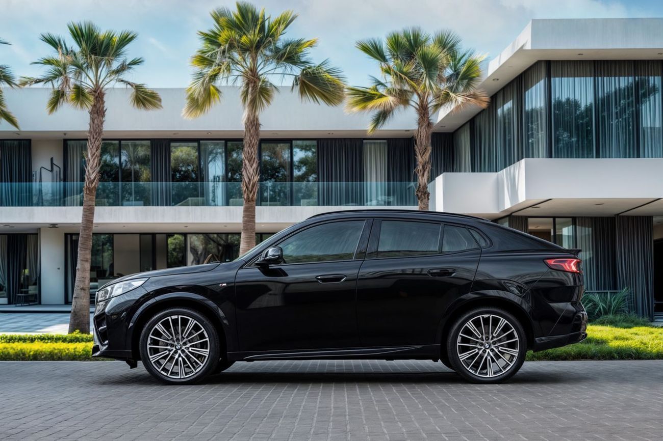 بي أم دبليو X2 xDrive 20i | 3,701 P.M | 0% Downpayment | All Wheel Drive | M-Kit | BMW Warranty + Service to Dec 2