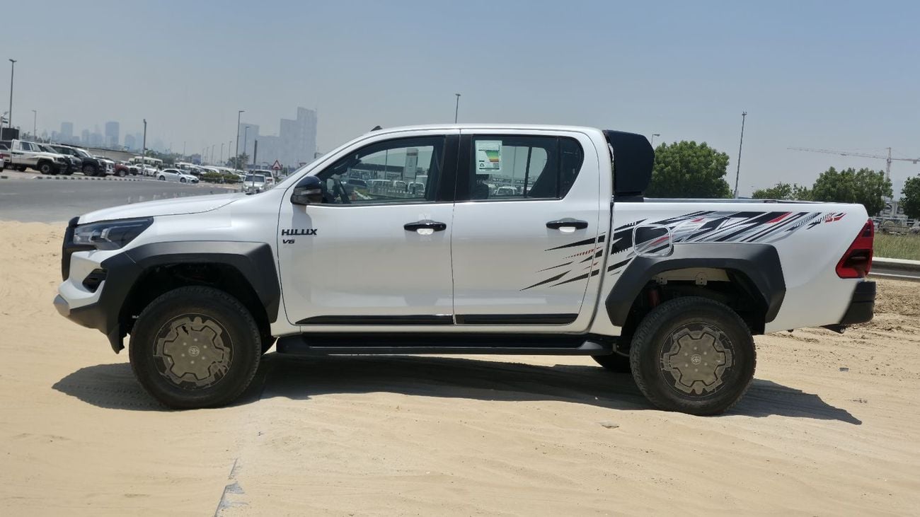 Toyota Hilux Toyota Hilux GR Sport - GCC - 2026 Brand New (Export)